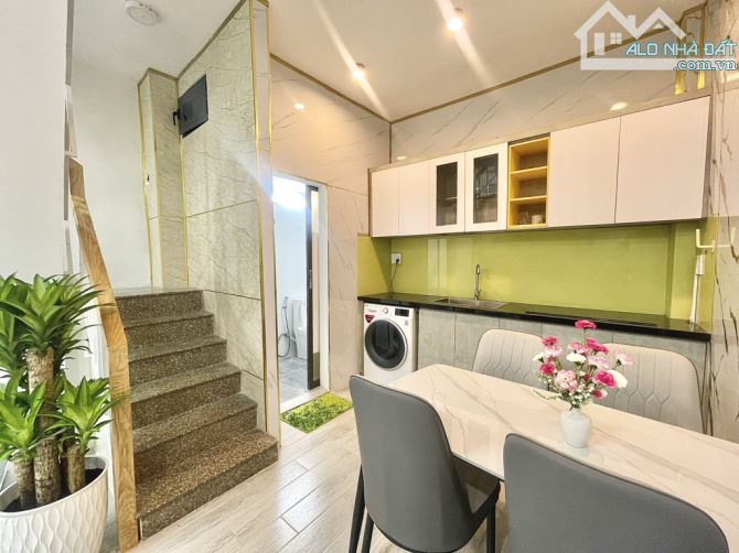 Siêu phẩm  trung tâm Gò Vấp 30m2, 2 tầng, hẻm xe hơi, tặng nội thất, giá chỉ 3.7 Tỷ - 2