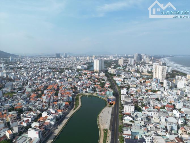 BÁN LÔ GÓC BIỆT THỰ BIỂN NGAY BÃI SAU_CÔNG VIÊN AO CÁ_500M2 NGANG 19M_SỔ HỒNG GIÁ 30 TỶ - 2