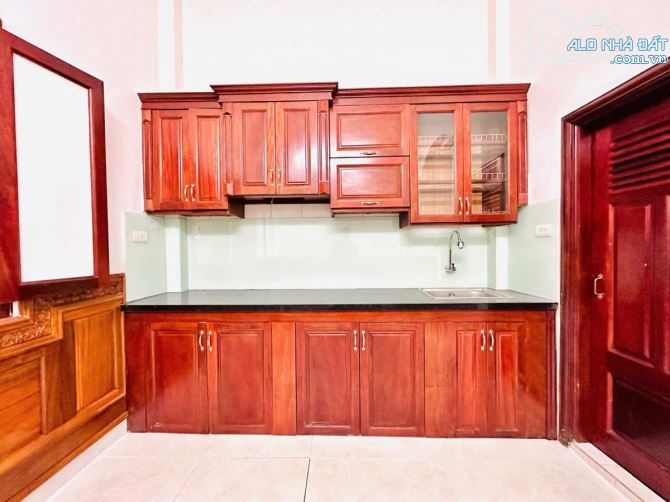 Minh Khai HBT nhà 2 mặt thoáng trước sau DT 35 m2 x 4 tầng, MT 3,5 m, giá 6.15 tỷ Nhà đẹp - 2