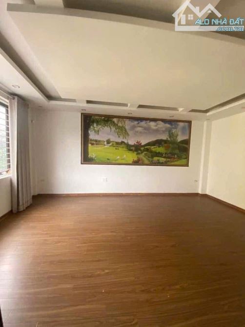Cho Thuê nhà phố Thạch bàn,Long Biên 12 triệu, 5 tầng,40m, 4PN , full NT, KD, Ô TÔ Thông - 2