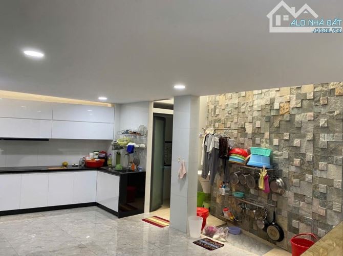 BÁN NHÀ MẶT TIỀN -BÌNH THỚI- ĐẸP LUNG LINH - KINH DOANH - KHU VỰC SẤM UẤT 5.3X18-5 -18 TỶ - 2