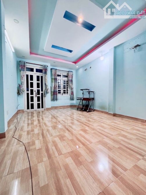 Siêu Phẩm nhà Hồ Văn Long gần ngã tư Gò Mây hẻm 5m thông 70m2,3Tầng Nhỉnh 5tỷ - 2