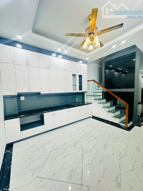 #NGUYỄN_KHÁNH_TOÀN - NHÀ MỚI - GẦN PHỐ - HAI MẶT THOÁNG - THANG MÁY DT 51M- MT 4M - 5TẦNG - 2