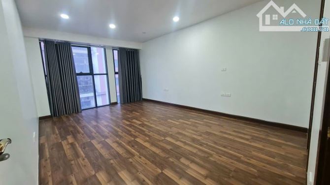 Bán căn hộ Diamond Goldmark City,136 Hồ Tùng Mậu,Bắc Từ Liêm,3 ngủ chỉ 9,45 tỷ - 2