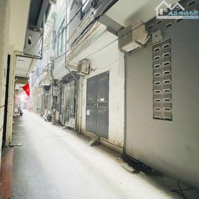 Bán Gấp!! Đường Láng- Nhà Đẹp-50m2-4 tầng chỉ 10.85 tỷ - 2