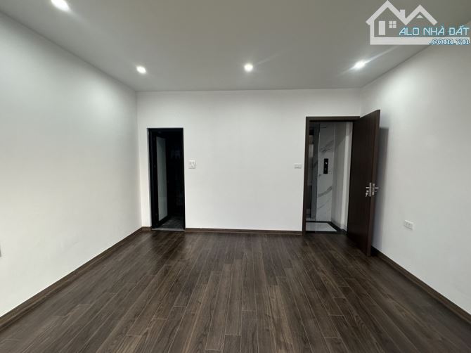 BÁN NHÀ THUỴ KHUÊ 45m2 MT 4,5m  GIÁ ĐẦU TƯ - NHANH CÒN KỊP - 2