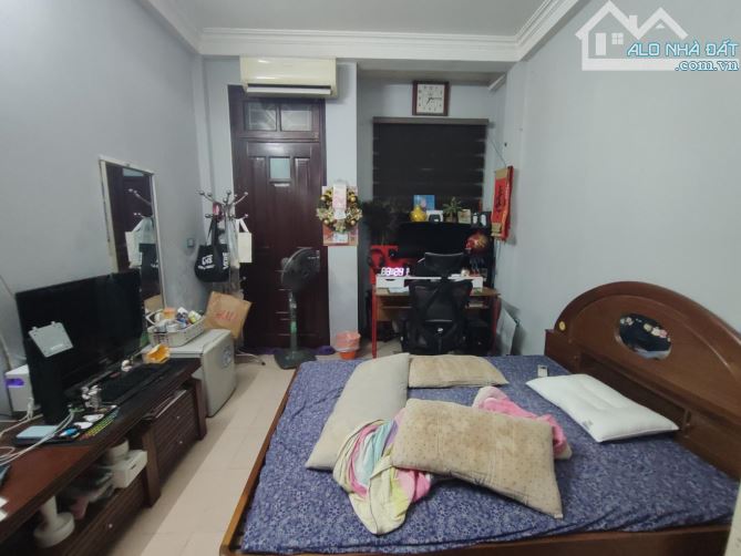 Bán nhà ngõ phố Bạch Mai - gần phố - ngõ nông rộng 40m2 - 4 tầng - 2