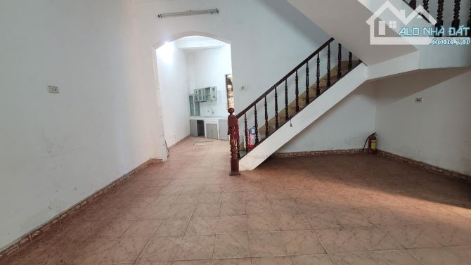 NHÀ CŨ NGUYỄN ĐỨC CẢNH ĐÃ THAY ÁO MỚI- 51M X 3 TẦNG ——-3,6TỶ - 2