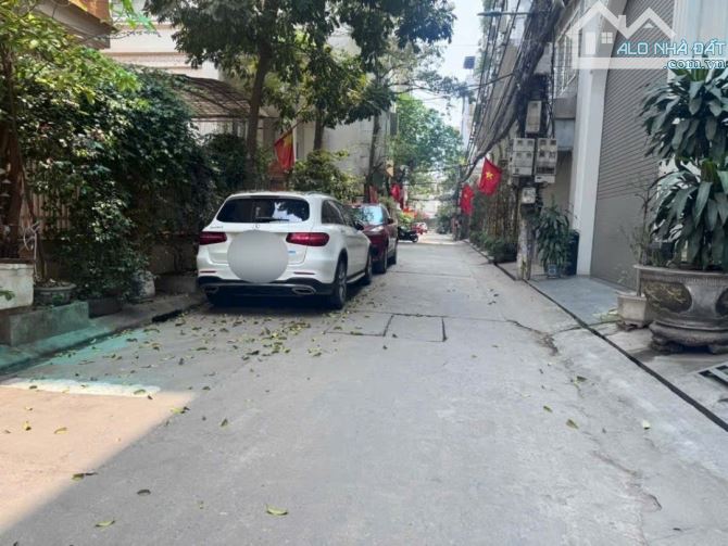 BÁN NHÀ TÂN MAI HOÀNG MAI LÔ GÓC  25M², MẶT TIỀN 3M, 5TẦNG SỔ ĐỎ HOA HẬU 5TỶ - 3
