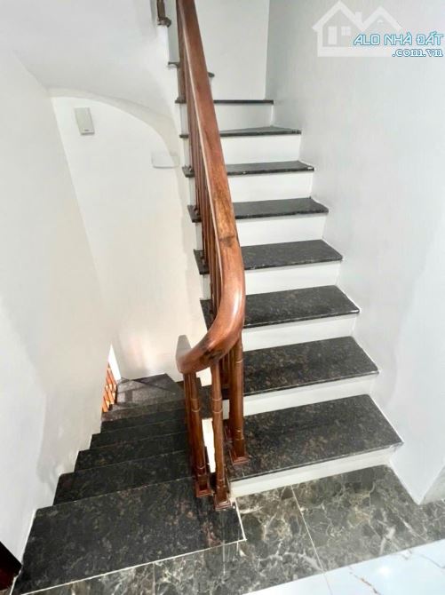 BÁN NHÀ GIÁP NHỊ - HOÀNG MAI– 2 MẶT TIỀN – THANG MÁY-50M2-6 TẦNG -MT4M-GIÁ 9.85 TỶ - 4