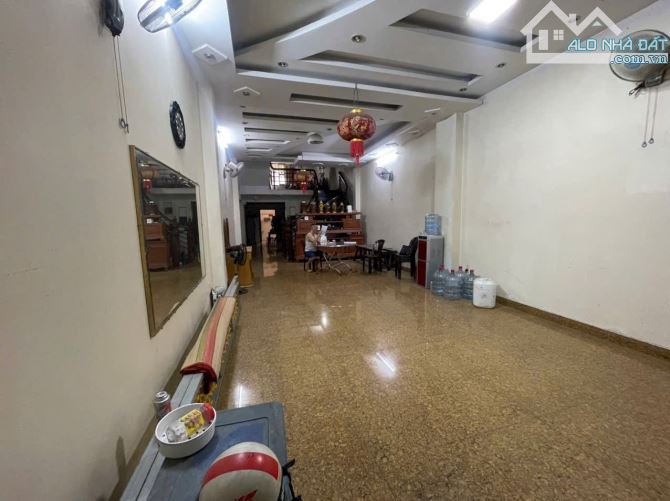 NHÀ 5 TẦNG CHÍNH CHỦ ĐANG NGỘP BANK MẶT TIỀN ĐƯỜNG 20M TIỀN LÂN BÀ ĐIỂM HÓC MÔN GIÁ RẺ . - 3