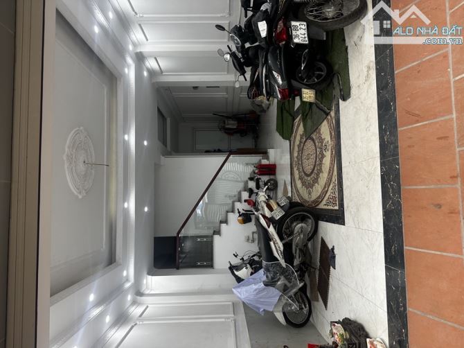 Chung cư mini Cổ Linh- Bát Khối, 95m x 7tầng, ôtô tránh, full thổ cư, dòng tiền 50tr/tháng - 3