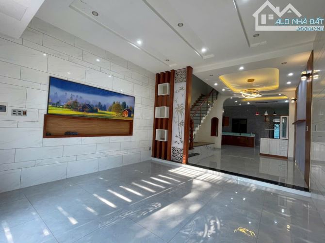 Bán Nhà giá: 5tỷ gồm 1 trệt 2 lầu khu Triều Phát thuộc phường Phước Nguyên, TP Bà Rịa - 3
