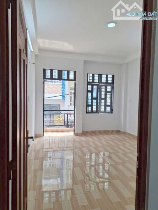 BÁN NHÀ 3 TẦNG GẦN LÊ VĂN QUỚI - GIÁP TÂN PHÚ - HẺM 6M THÔNG - GIÁ CHỈ 4.5 TỶ - 3