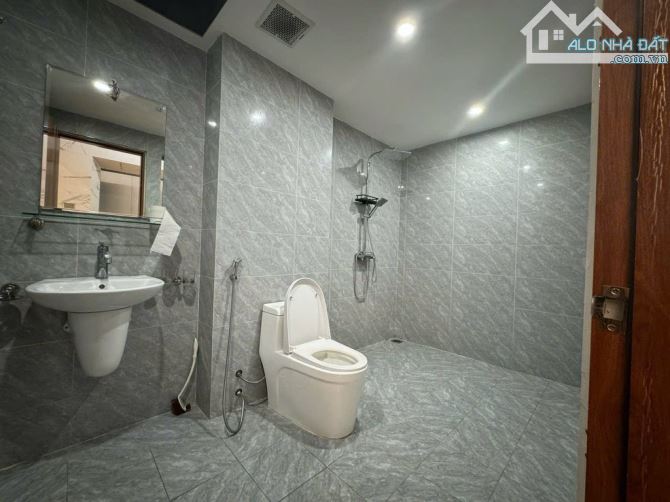 GALAXY HÀ ĐÔNG LIỀN KỀ VIP, 6TẦNG, THANG MÁY, KD - 3