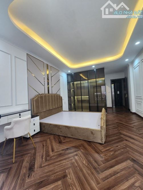 BÁN NHÀ VÕ THỊ SÁU, 7 TẦNG – THANG MÁY – GẦN HỒ – FULL NỘI THẤT – 45M² – 17 TỶ - 3
