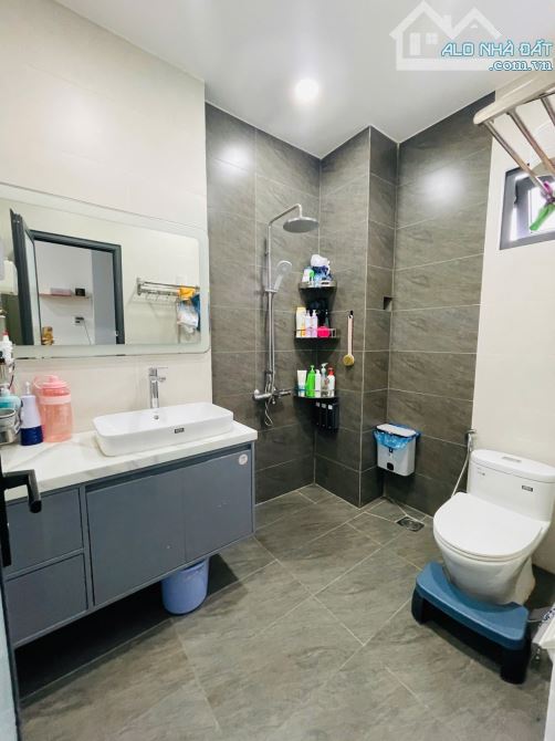 17.9 TỶ - 100M2 MẶT TIỀN KINH DOANH NƠ TRANG LONG - ĐƯỜNG RỘNG 20M - VỈA HÈ 3M - 3
