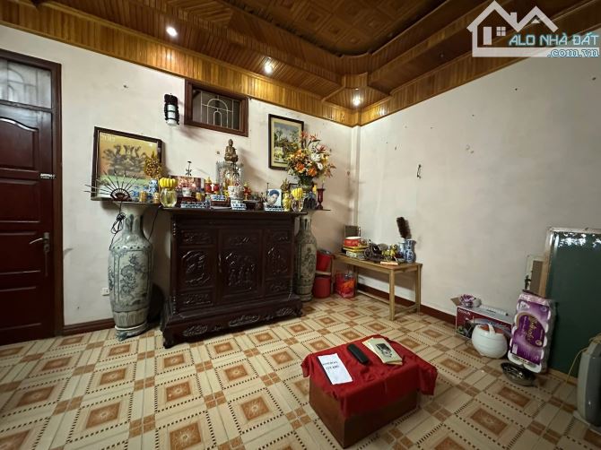 BÁN NHÀ MẶT PHỐ CỰ LỘC 60m2 - 5T - MT 5m - 17 TỶ - Ô TÔ DỪNG ĐỖ - HAI THOÁNG - KINH DOANH - 3