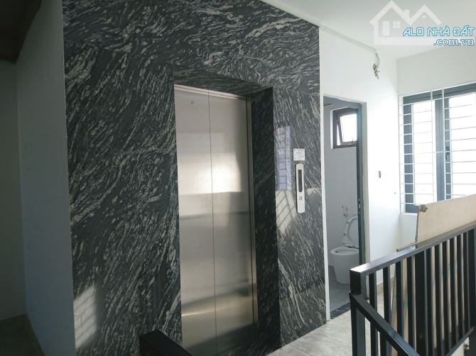 Toà nhà văn phòng 5x20m, hầm 4 tầng có thang máy ngay Lương Định Của, P. An Phú - 3