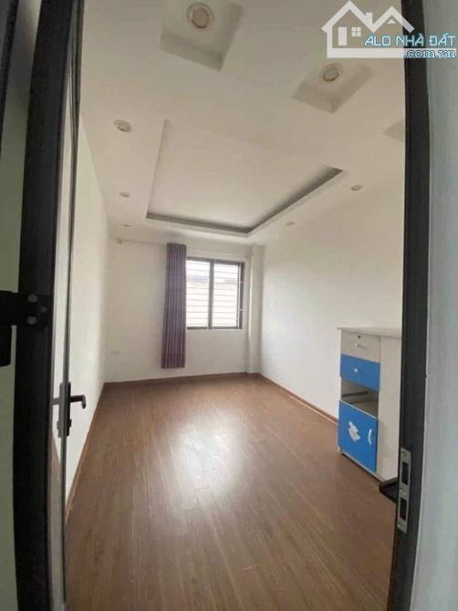 Cho Thuê nhà phố Thạch bàn,Long Biên 12 triệu, 5 tầng,40m, 4PN , full NT, KD, Ô TÔ Thông - 3