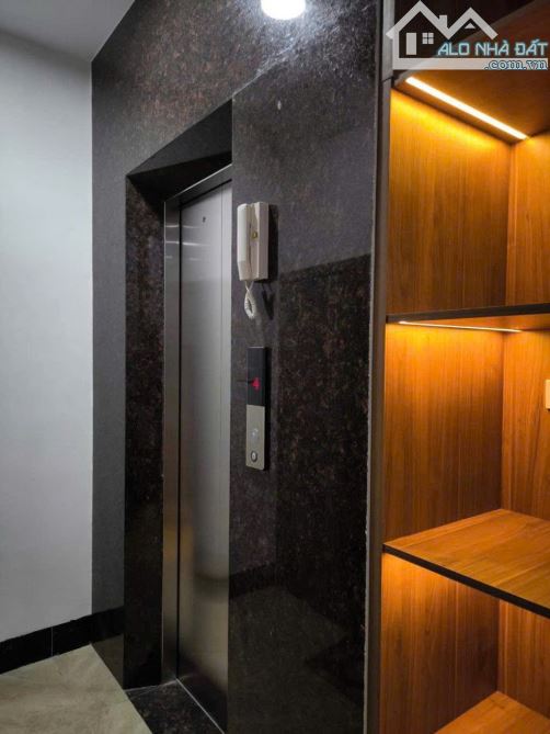 BÁN NHÀ CỔ NHUẾ 5 TẦNG + THANG MÁY - 33M2 CHỈ 6.9 TỶ - 3