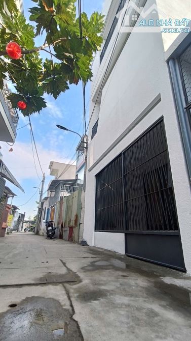 🌈 LÔ GÓC KIỆT Ô TÔ NHỈNH 3. TỶ.Đ.NGUYỄN CHÁNH.P.HOÀ MINH.Q.LIÊN CHIỂU.TP.ĐÀ NẴNG - 3