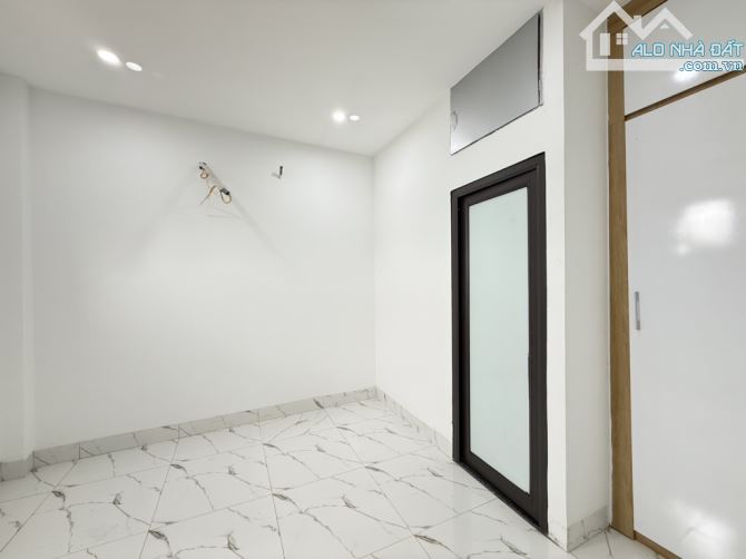 ĐỊNH CÔNG HẠ - NGÕ THÔNG - BA GÁC ĐỖ TẬN CỬA - 3 TẦNG XÂY MỚI THOÁNG ĐẸP - 3 NGỦ - 3