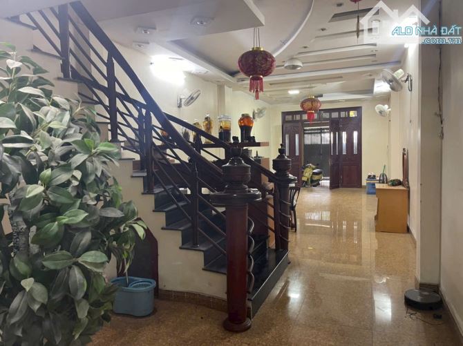 NHÀ 5 TẦNG CHÍNH CHỦ ĐANG NGỘP BANK MẶT TIỀN ĐƯỜNG 20M TIỀN LÂN BÀ ĐIỂM HÓC MÔN GIÁ RẺ . - 4