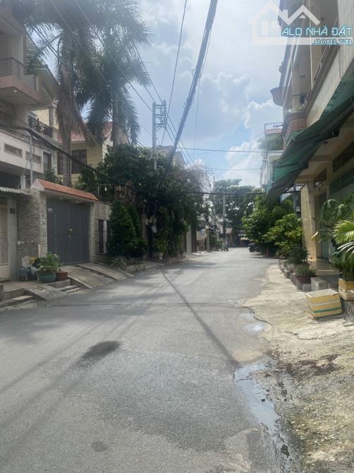 Bán nhà: lũy bán Bích, diện tích 70m, ngang 4m, giá 8 tỷ - 4