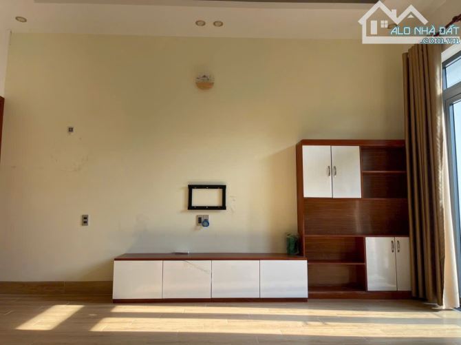 Bán Nhà giá: 5tỷ gồm 1 trệt 2 lầu khu Triều Phát thuộc phường Phước Nguyên, TP Bà Rịa - 4