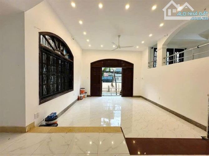 NHÀ 2 TẦNG LÔ GÓC  MẶT TIỀN ĐƯỜNG PHƯỚC LONG B, TP. THỦ ĐỨC. NHỈNH 7 TỶ - 4