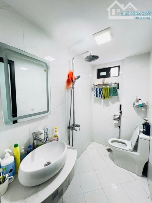 Bán nhà sát phố nhuệ GiangHà Đông, ô tô tránh vào nhà, 2 mặt thoáng, giá chỉ quanh 11 tỷ - 4