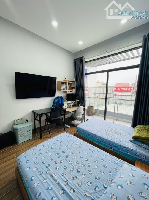 17.9 TỶ - 100M2 MẶT TIỀN KINH DOANH NƠ TRANG LONG - ĐƯỜNG RỘNG 20M - VỈA HÈ 3M - 4