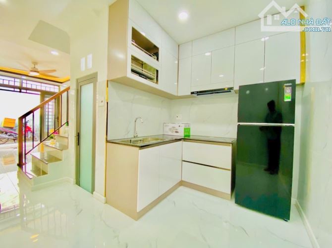 Nhà xinh lung linh-30m2,2 tấng kiên cố, nở hậu tài lộc, 2 tầng, nở hậu, giá chỉ 3.68 Tỷ - 4
