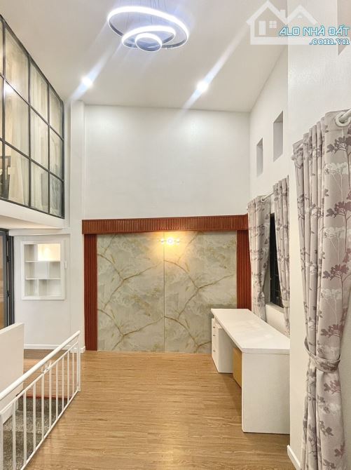 Siêu phẩm  trung tâm Gò Vấp 30m2, 2 tầng, hẻm xe hơi, tặng nội thất, giá chỉ 3.7 Tỷ - 4