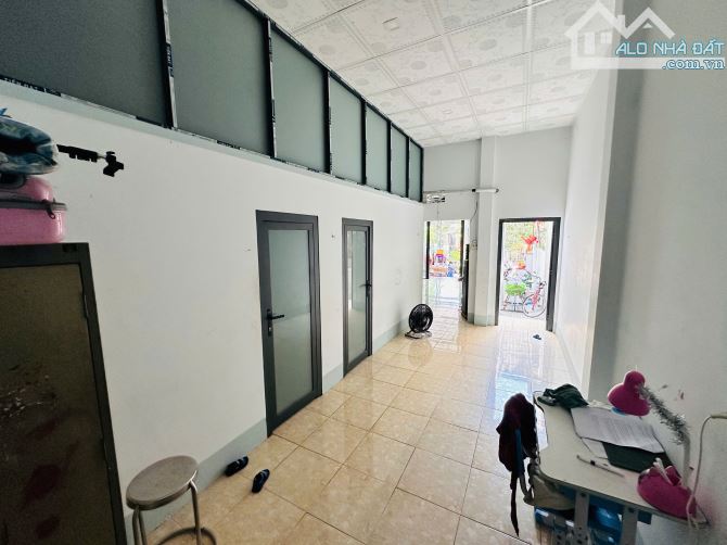 Bán nhà 191m2 Hẻm Lý Nam Đế - Tân Phước - TX LaGi chỉ 1 tỷ đường xe hơi - 4
