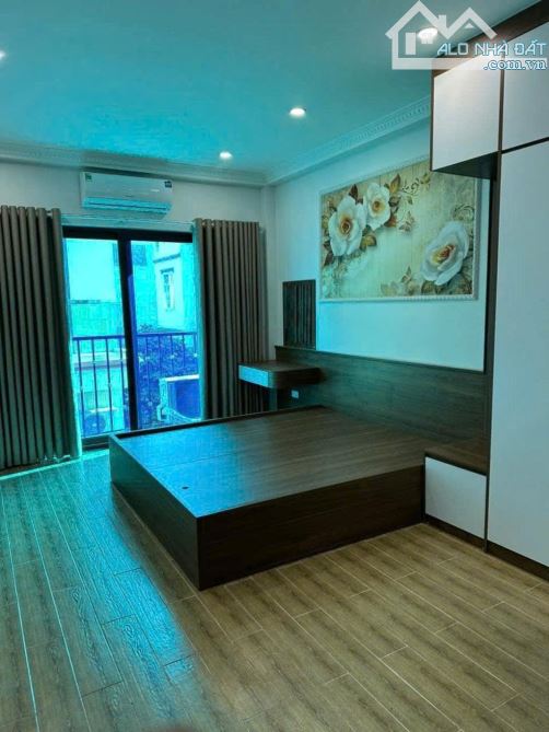 BÁN NHÀ CỔ NHUẾ 5 TẦNG + THANG MÁY - 33M2 CHỈ 6.9 TỶ - 4