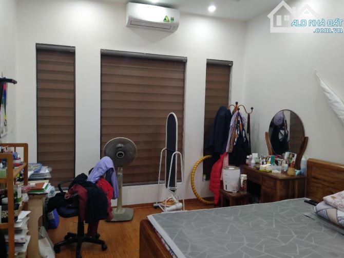 BÁN NHÀ PHỐ NHUỆ GIANG-PHÂN LÔ ÔTÔ ĐỖ CỬA-DÂN XÂY CÒN MỚI 46M2 11,2 TỶ - 4