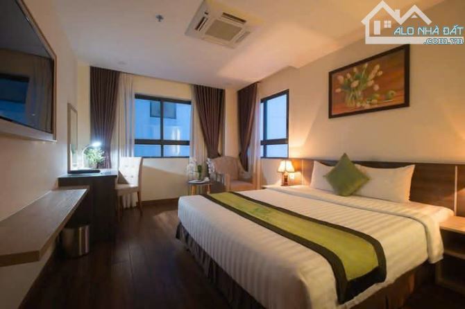 Cho thuê khách sạn 4 sao Khách sạn 21 tầng, 105 phòng tại trung tâm Nha Trang cách bển 3p - 4