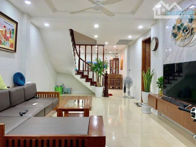 NHÀ HIẾM ĐÌNH THÔN - VỊ TRÍ KIM CƯƠNG - FULL NỘI THẤT - 58M - GIÁ CHỈ 12.5 TỶ - 4