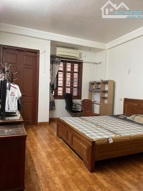 Bán nhà Vĩnh Hưng ngõ nông gần ô tô gần nhà nội thất xịn đầy đủ giá tốt đầu tư - 4