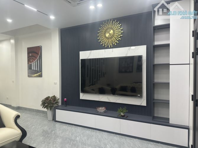 SIÊU PHẨM NHÀ 4 TẦNG MỚI – NỘI THẤT XỊN – KIM CHUNG, ĐÔNG ANH GẦN KCN BẮC THĂNG LONG – 10P - 5