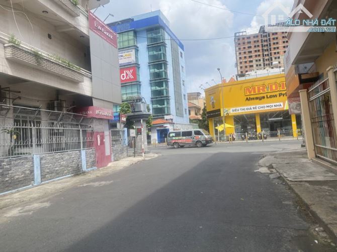 Bán nhà: lũy bán Bích, diện tích 70m, ngang 4m, giá 8 tỷ - 5