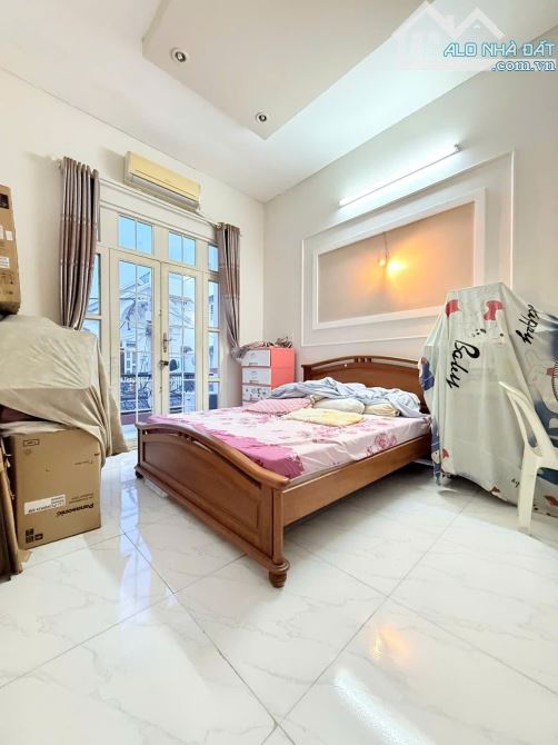 NHÀ 2 TẦNG Nguyễn Ảnh Thủ BÀ ĐIỂM- 81M2 NGANG HƠN 6 MÉT - HẺM NHỰA 8 MÉT Ô TÔ ĐỖ CỬA NGÀY - 5