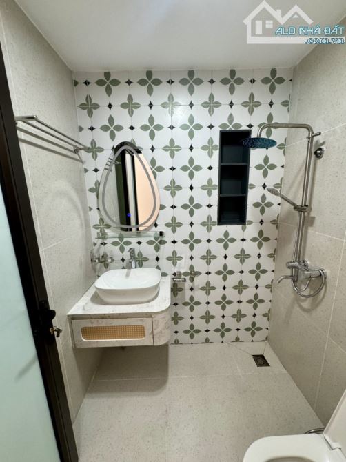 HOÀ BÌNH - KHÂM THIÊN - ĐỐNG_ĐA NHÀ MỚI VÀI BƯỚC RA PHỐ - Ở NGAY - KHÓA VÂN TAY - NỘI THẤT - 5