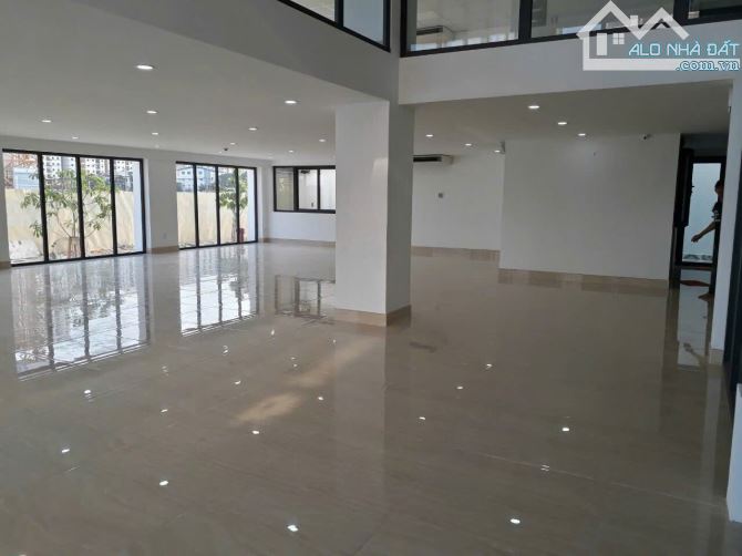 Cho thuê tòa nhà văn phòng góc 2 mặt tiền Diện tích sử dụng 1.380 m² - 5