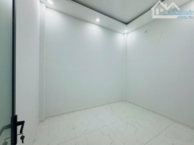 NHÀ 2 TẦNG CẶP BÊN KHU CÔNG NGHIỆP CẦU TRÀM TRỌN GÓI 2 TỶ 450 - 5