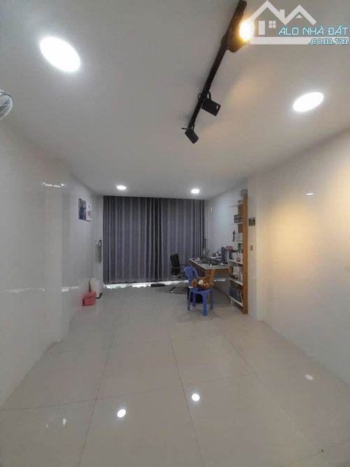 BÁN NHÀ MẶT TIỀN -BÌNH THỚI- ĐẸP LUNG LINH - KINH DOANH - KHU VỰC SẤM UẤT 5.3X18-5 -18 TỶ - 5
