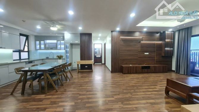Bán căn hộ Diamond Goldmark City,136 Hồ Tùng Mậu,Bắc Từ Liêm,3 ngủ chỉ 9,45 tỷ - 5