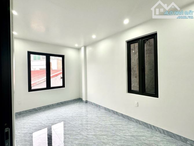 Nhà 3 tầng diện tích 80m2 sân vườn tiểu cảnh rộng đẹp phố Cấm giá chỉ 3,15 tỷ có tt - 5